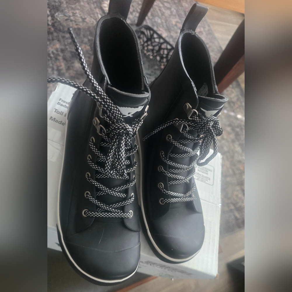 Womens ROCKETDOG Rain Boots Black Lace Up Sz 8.5 Preowned